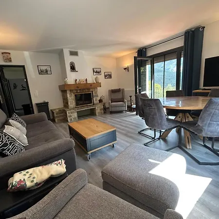 L'oustalet De La Source - Cozy House With Mountain View بيت للعطل