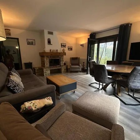 L'oustalet De La Source - Cozy House With Mountain View بيت للعطل