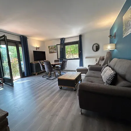 L'oustalet De La Source - Cozy House With Mountain View بيت للعطل